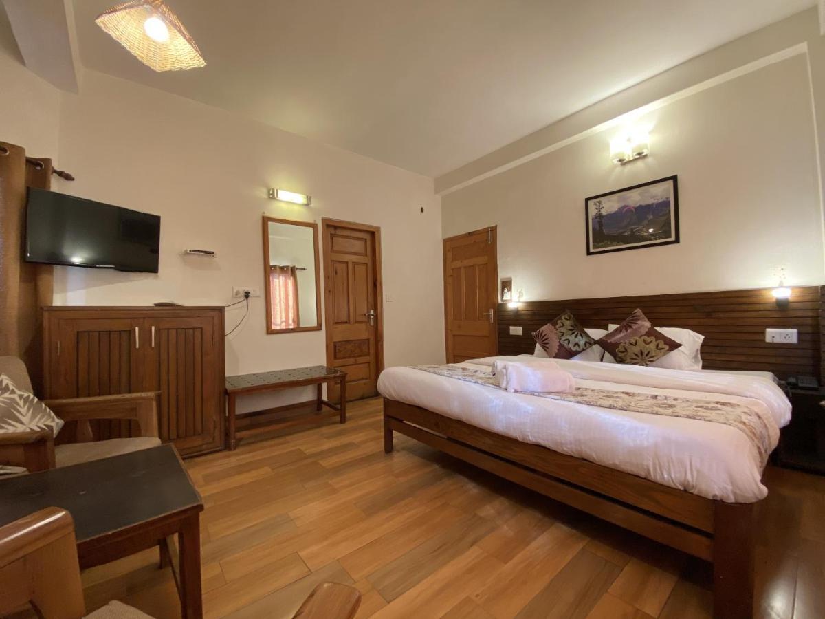 Sunflower Hotel Manali (Himachal Pradesh)