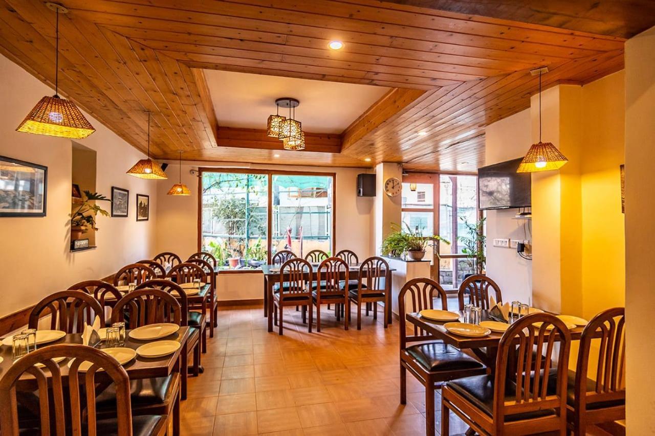 Hotel Sunflower Manali (Himachal Pradesh)