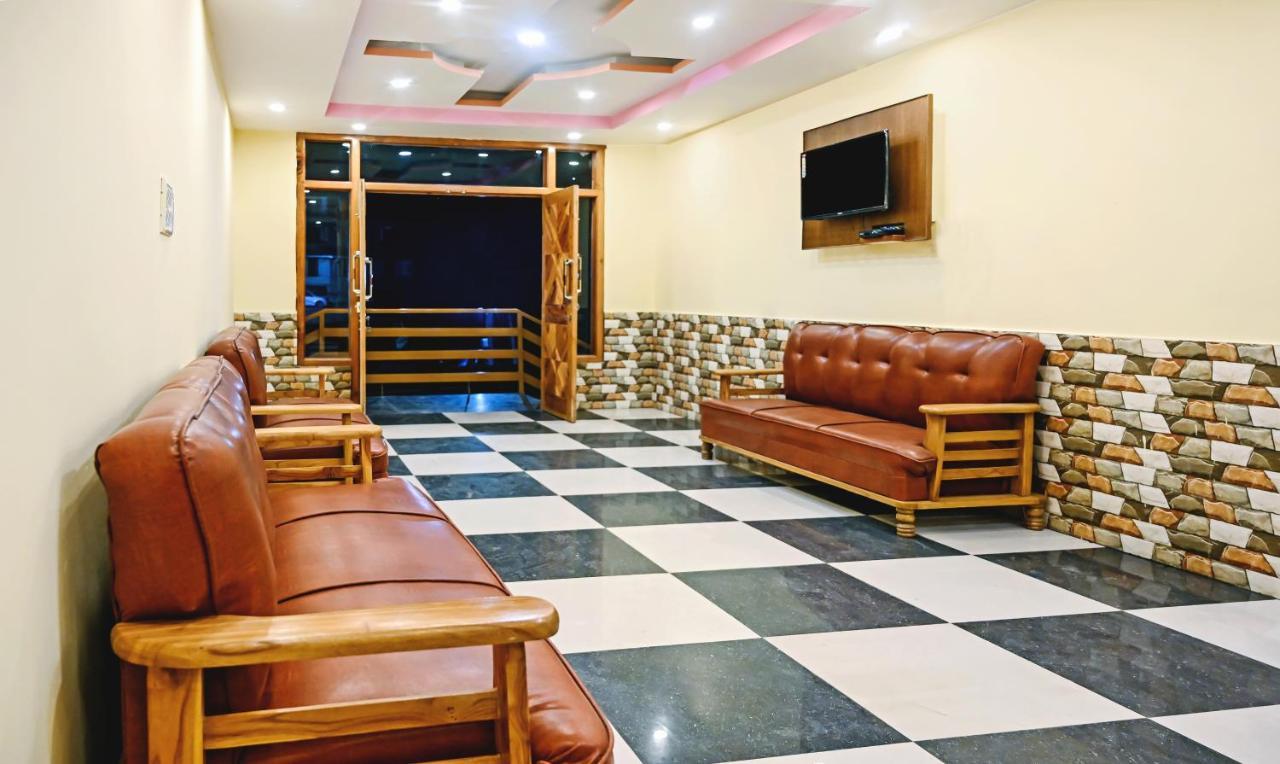 Treebo Dev With Valley View, Mall Road Hotel