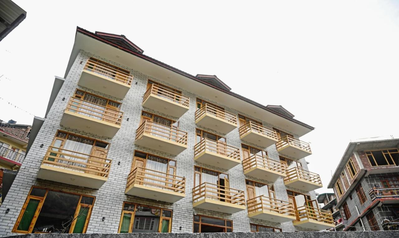 Hotel Treebo Dev With Valley View, Mall Road 3*