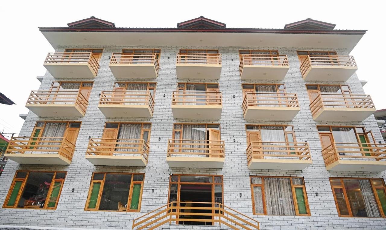Treebo Dev With Valley View, Mall Road Hotel