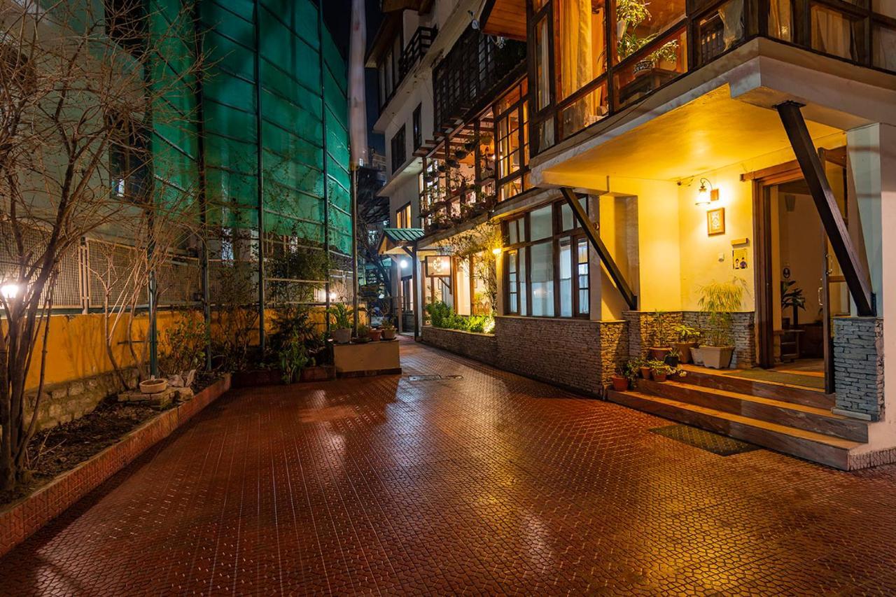 Sunflower Hotel Manali (Himachal Pradesh)