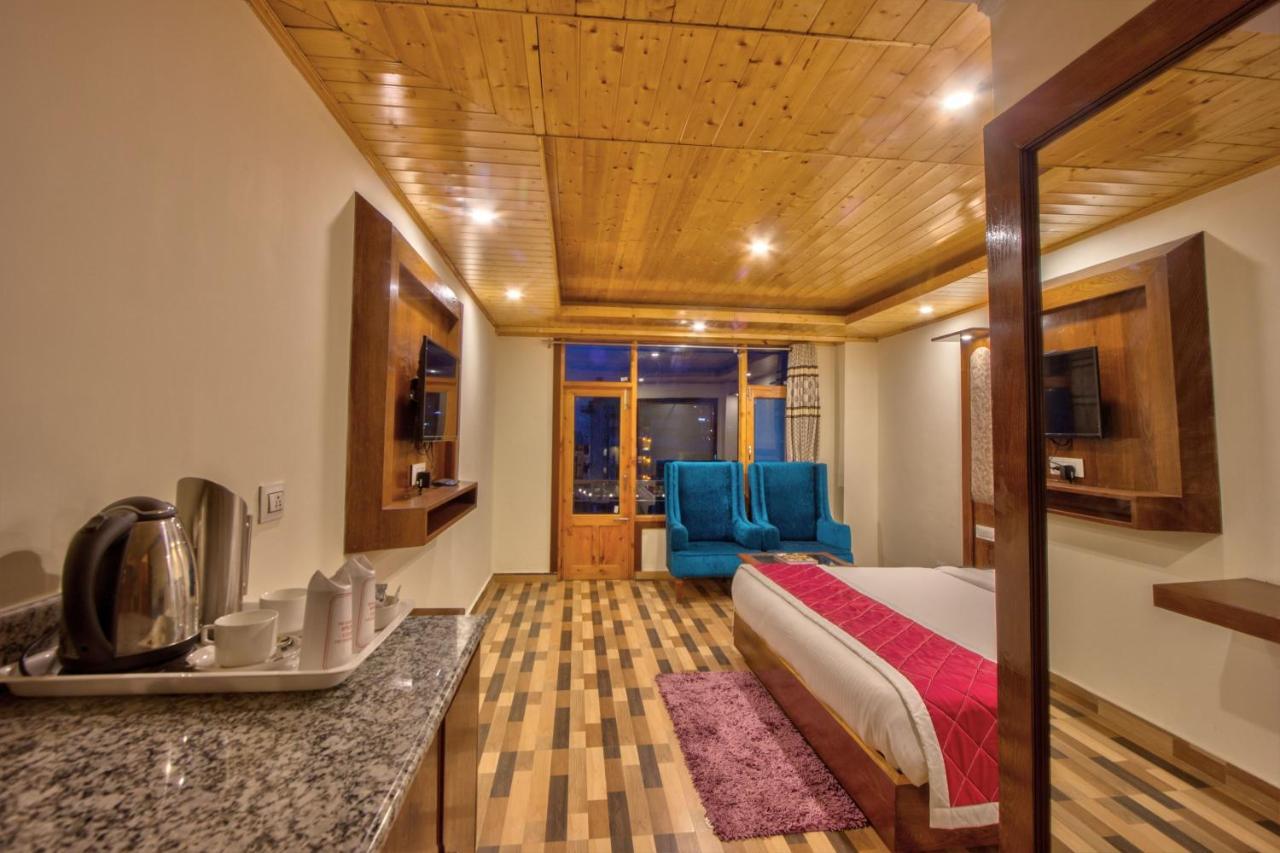Montana Blues By Snow Hotel 4*