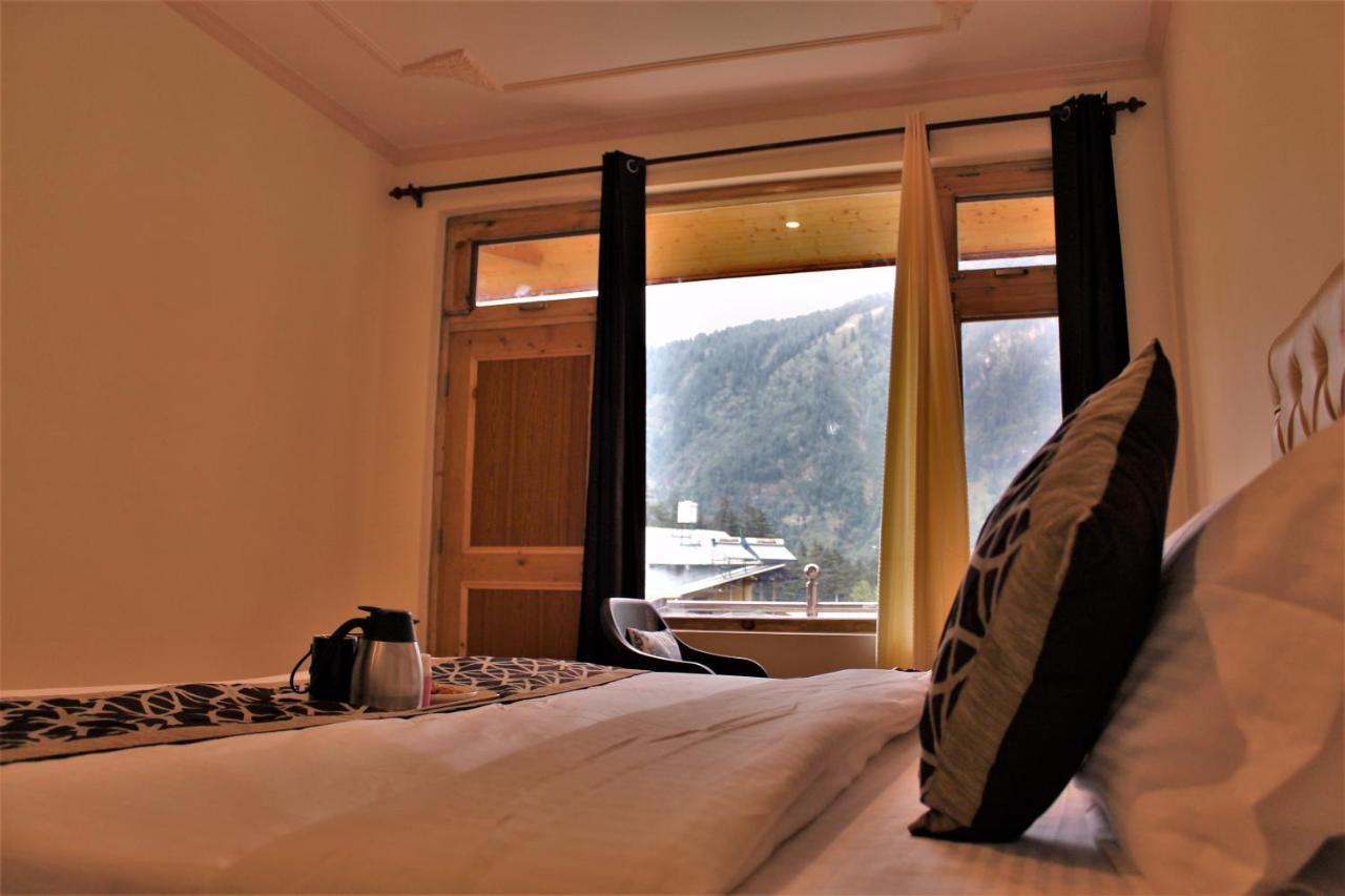 Nirvana Premium By Yoyo's World Hotel Manali (Himachal Pradesh)