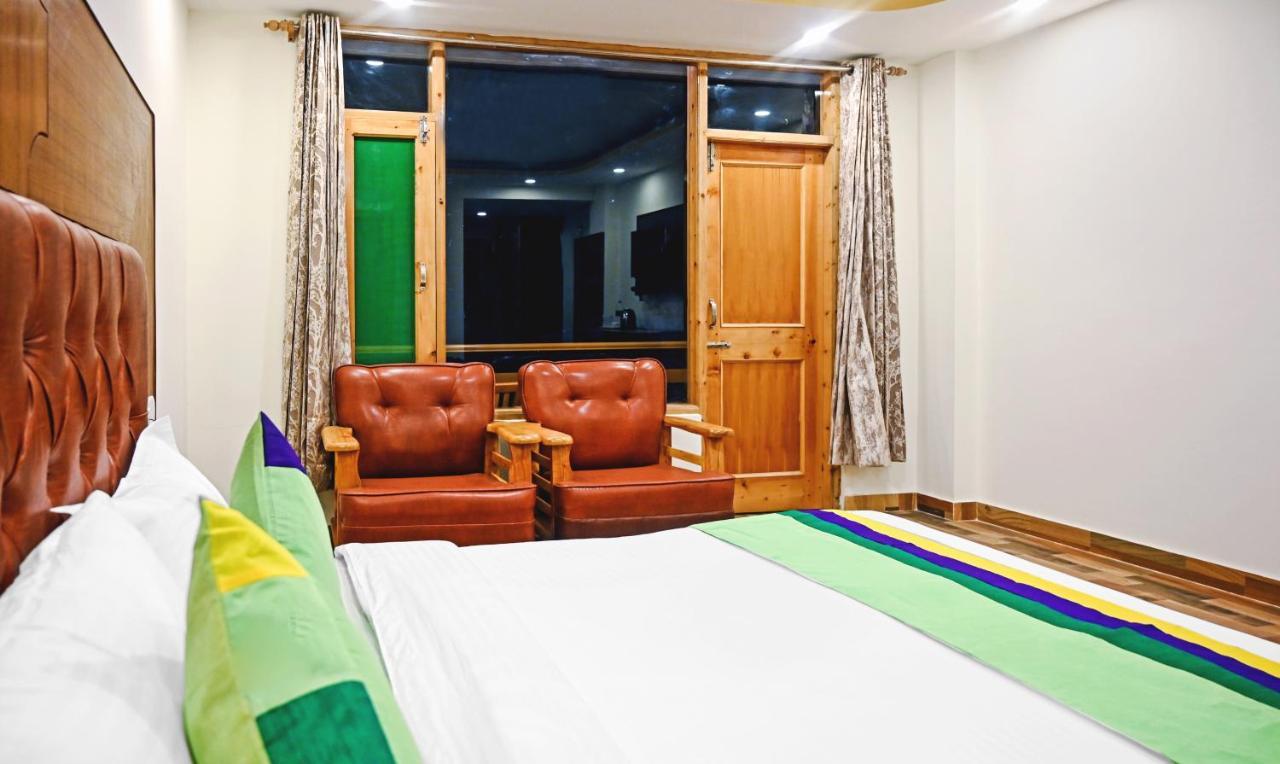 Treebo Dev With Valley View, Mall Road Hotel