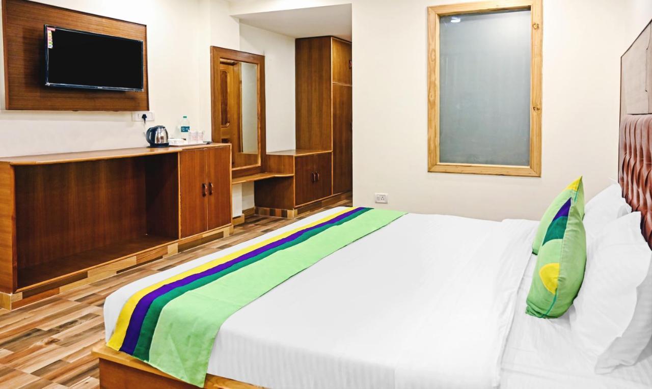 Treebo Dev With Valley View, Mall Road Hotel Manali (Himachal Pradesh)