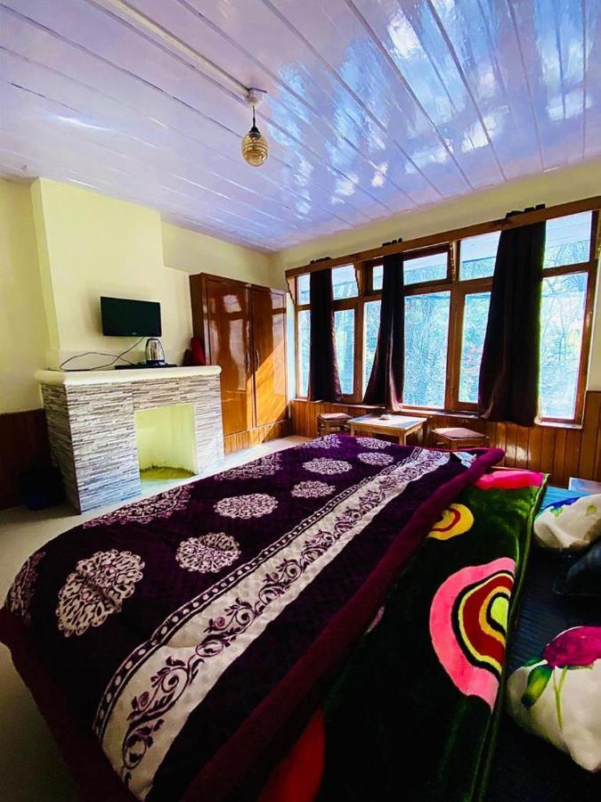 Woodlines Hotel 2*