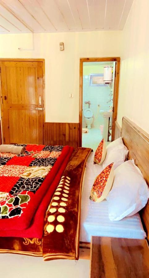 Woodlines Hotel Manali (Himachal Pradesh)