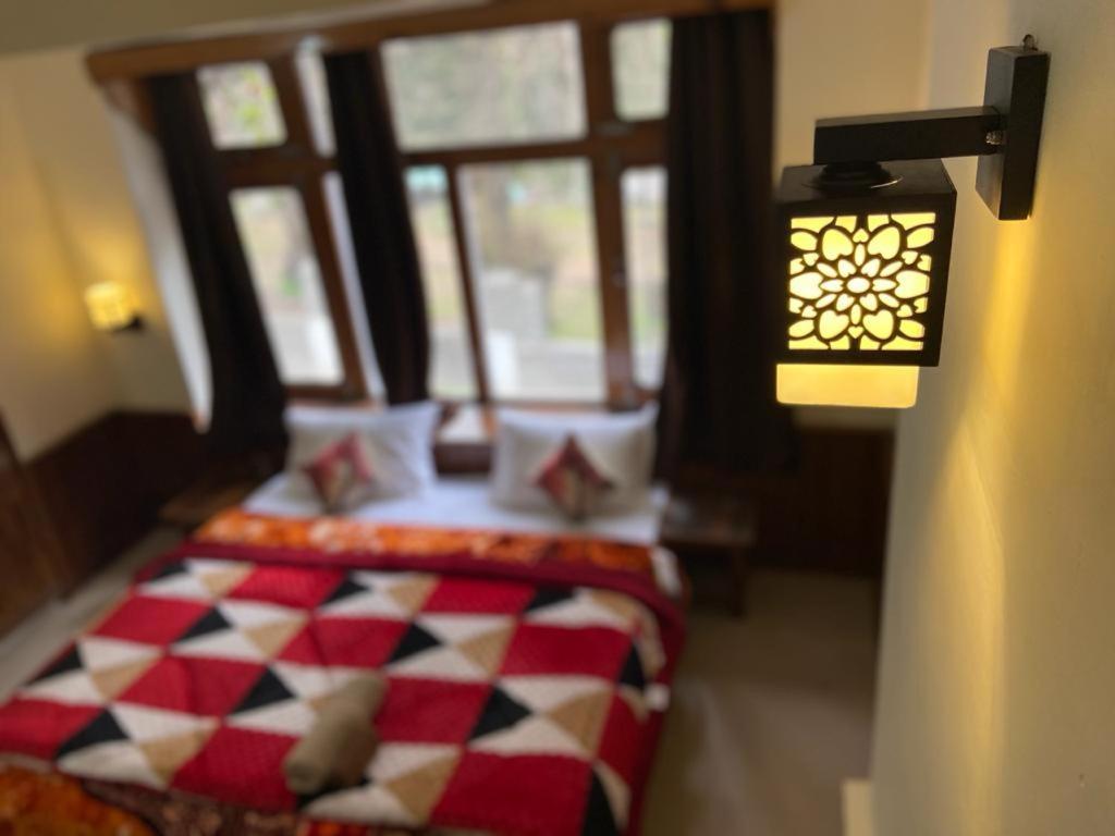 Woodlines Hotel 2*