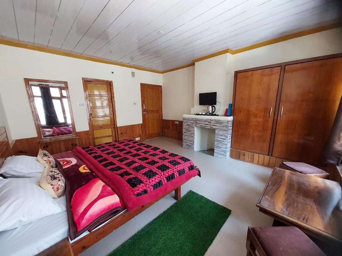 Woodlines Hotel 2*