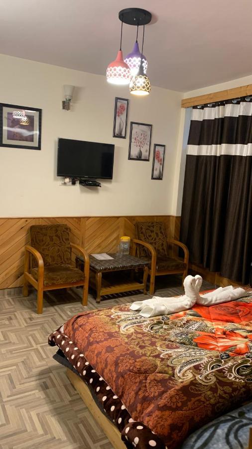 Hadimba Regency Hostel *