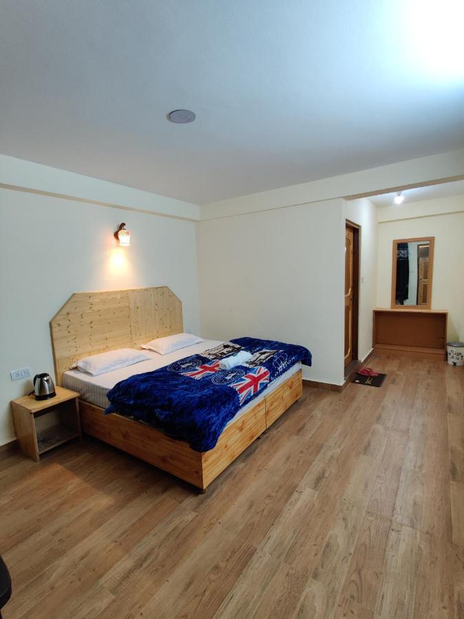 Bed & Breakfast Uncle Nomad Manali (Himachal Pradesh)