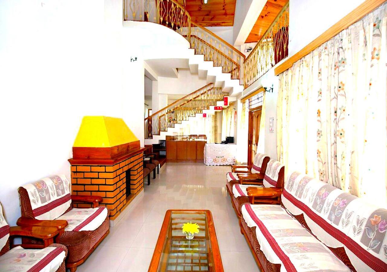 Guest house 3 Bhk Shashwat With Inside Fire Place