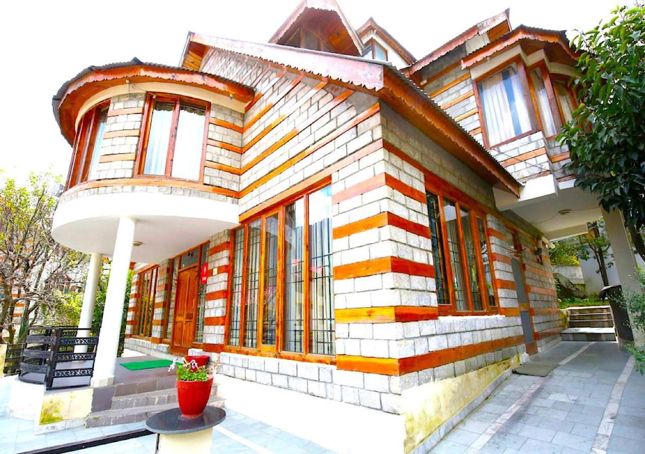 Guest house 3 Bhk Shashwat With Inside Fire Place *