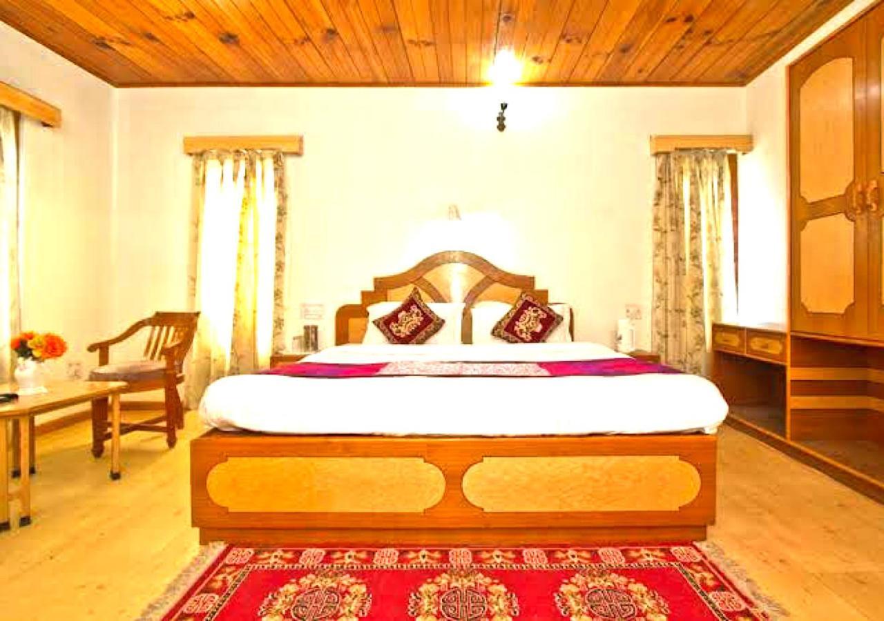 3 Bhk Shashwat With Inside Fire Place Guest house