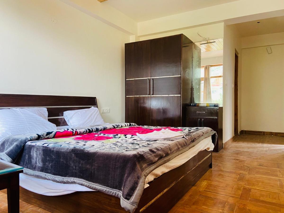 Tara Hotel 2*