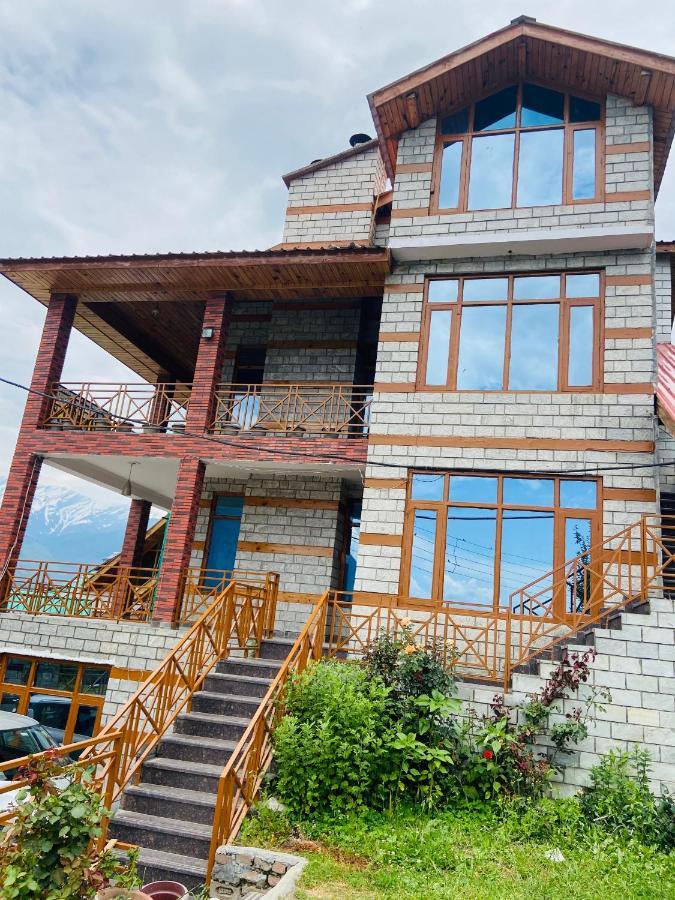 Hotel Tara Manali (Himachal Pradesh)