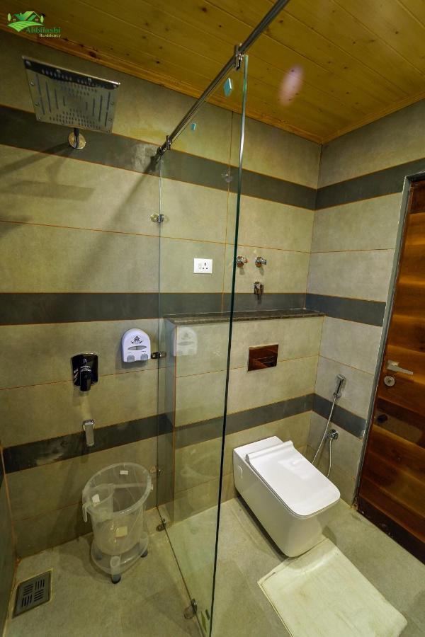Abhilashi Residency & - Centrally Heated & Air Cooled Hotel 4*