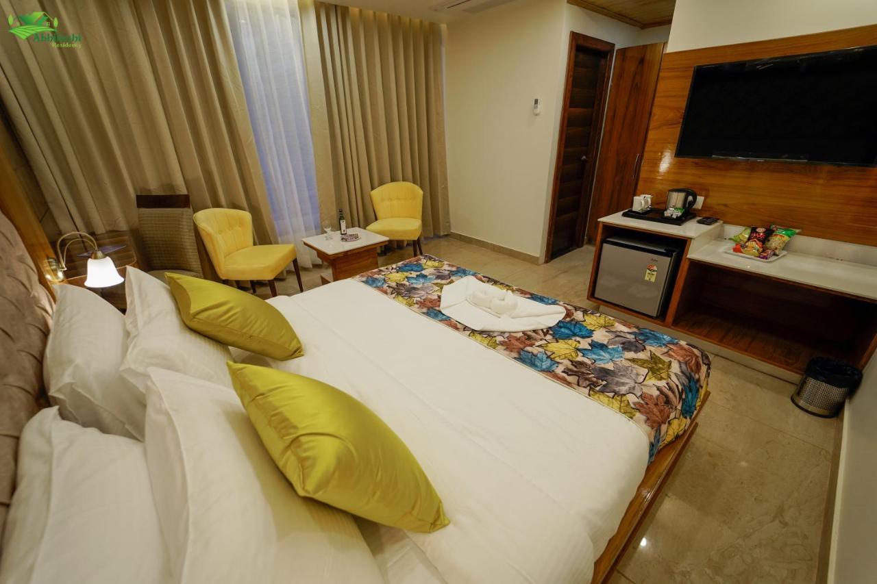Abhilashi Residency & - Centrally Heated & Air Cooled Hotel 4*