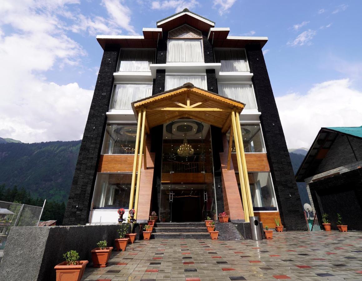Abhilashi Residency & - Centrally Heated & Air Cooled 4*