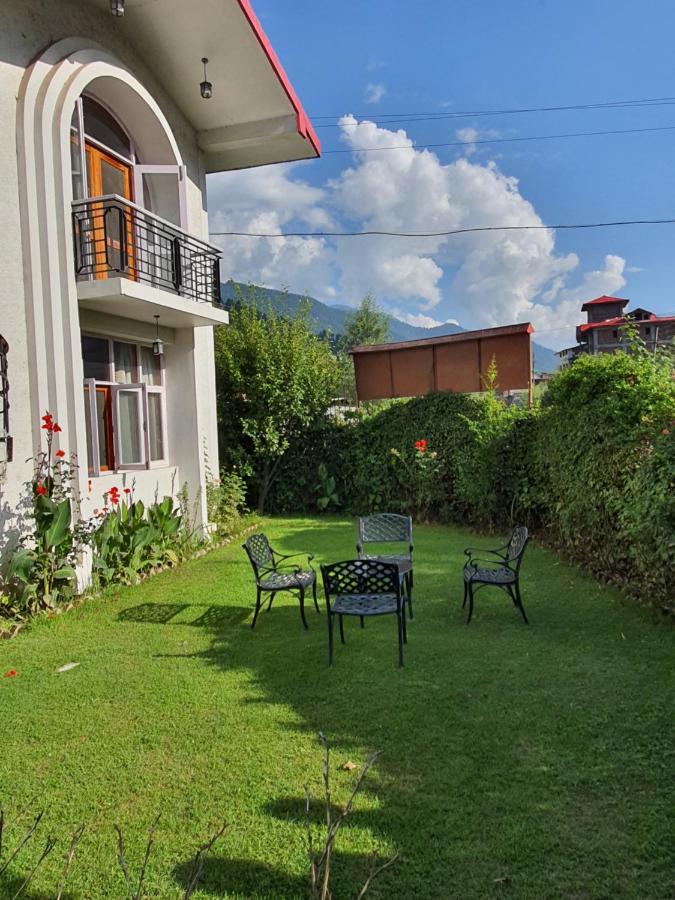 5 Manali (Himachal Pradesh)