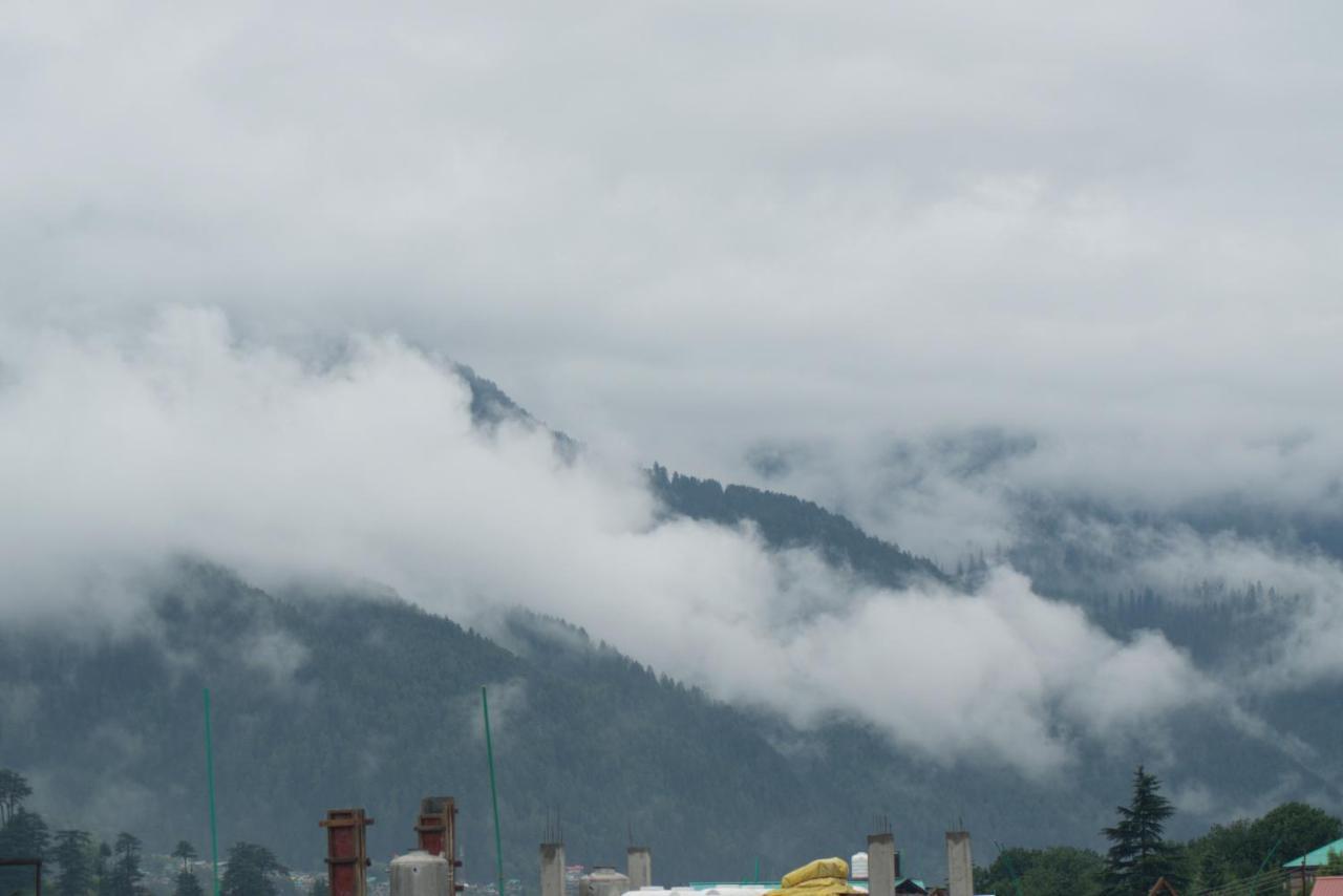 The Apple Hotel Manali (Himachal Pradesh)