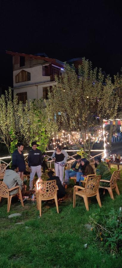 Hotel Firgunn Stays Manali (Himachal Pradesh)
