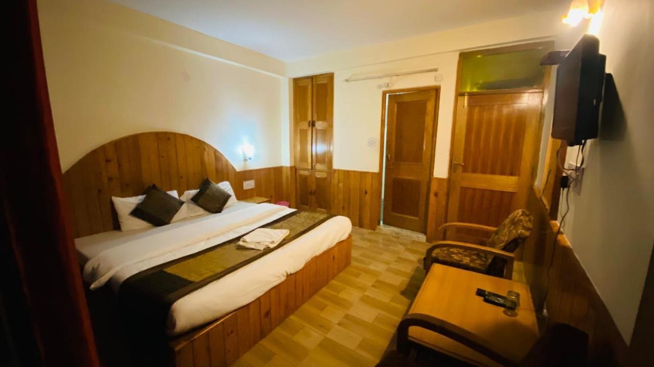 Hadimba Regency Hostel *