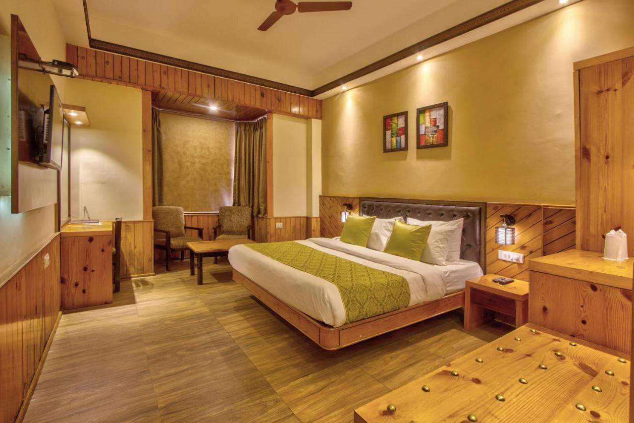 Kanishka 200m From Mall Road Hotel 4*