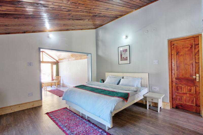 The Red House Guest house *