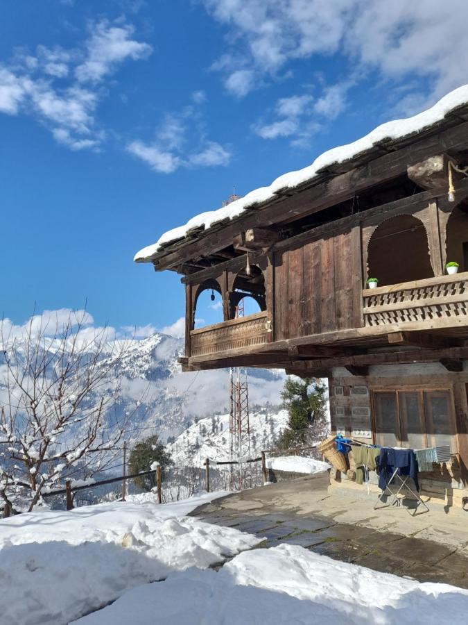 Lodge Time Trael Manali (Himachal Pradesh)