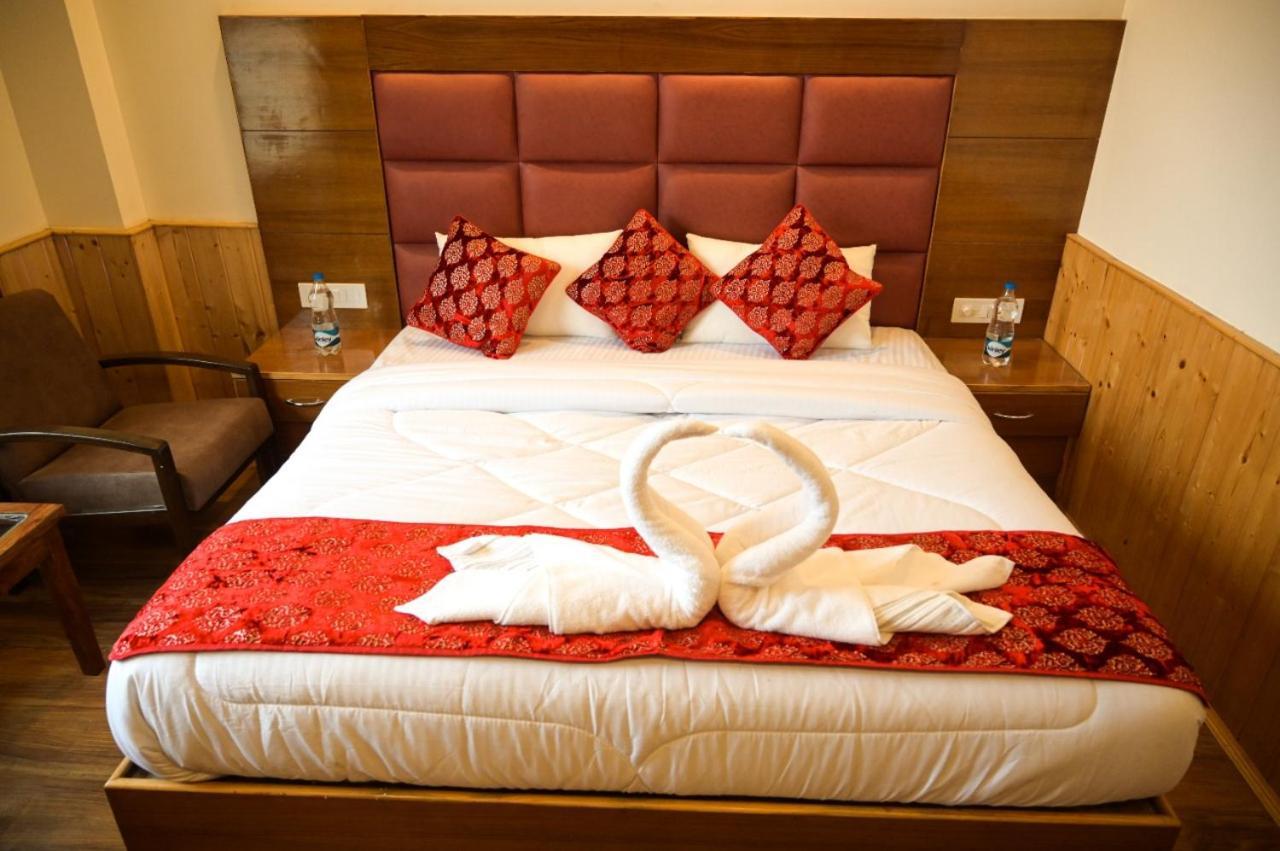 Hotel Lotus Rohtang View 3*