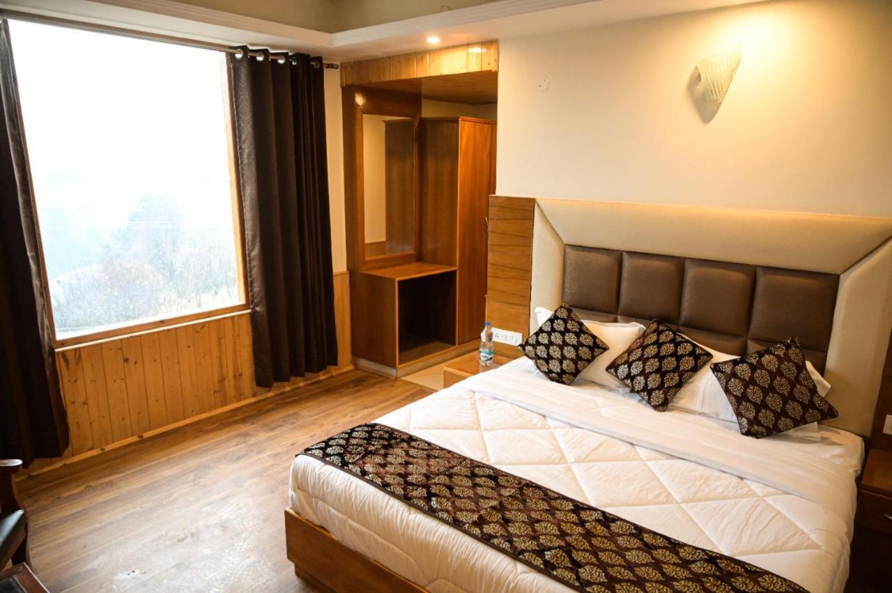 Lotus Rohtang View 3*