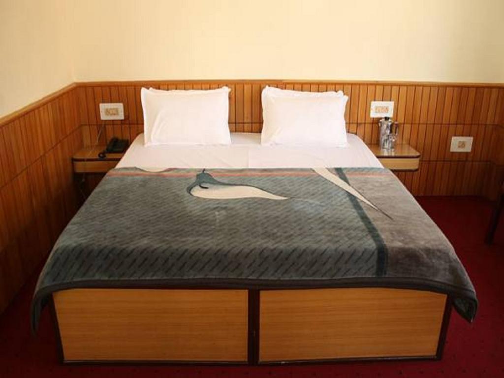 New Adarsh Hotel Manali (Himachal Pradesh)