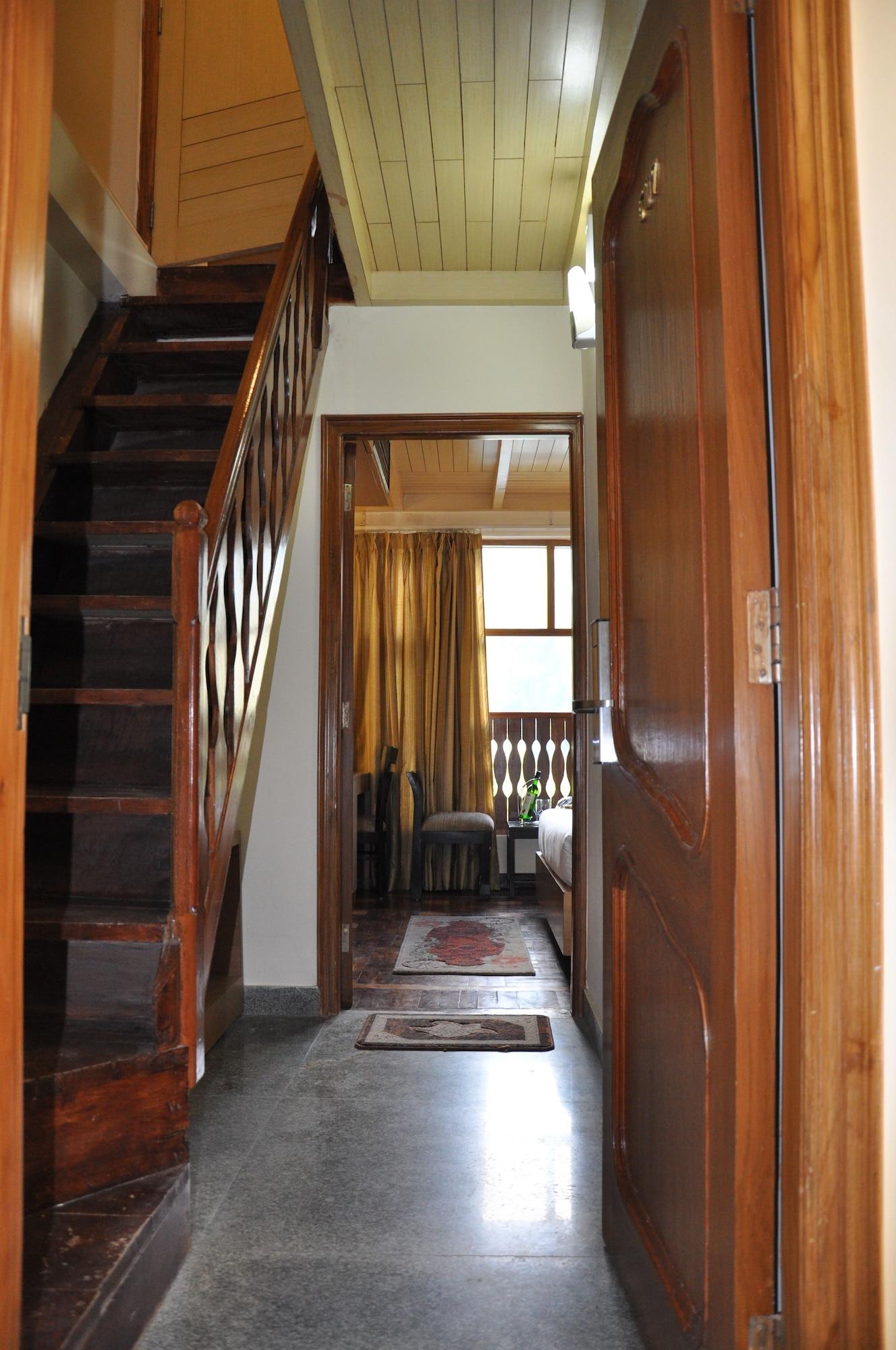 Hotel Bravia Manali (Himachal Pradesh)