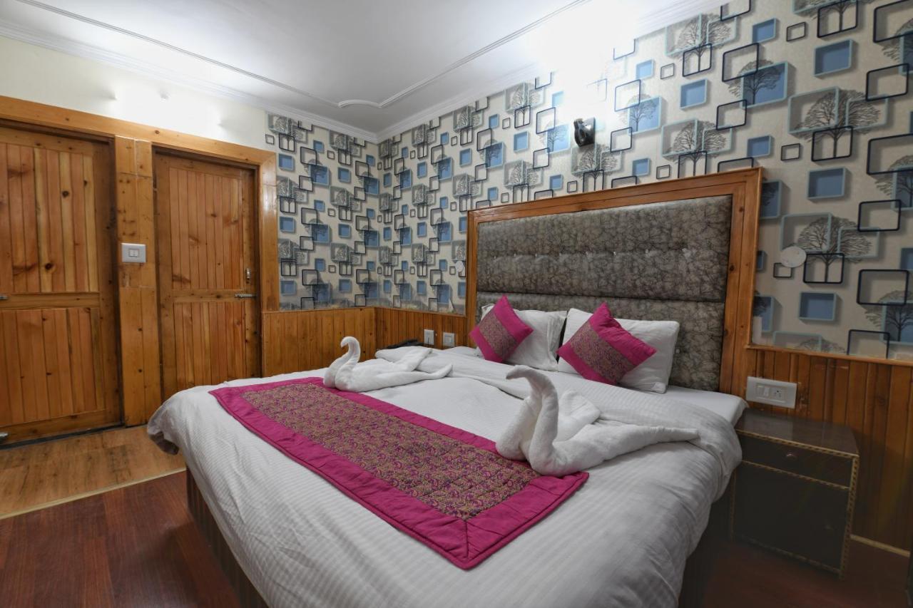 Elena Aastha Regency 3*