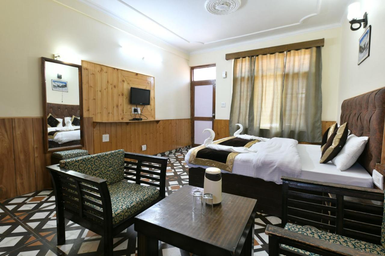 Elena Aastha Regency Hotel