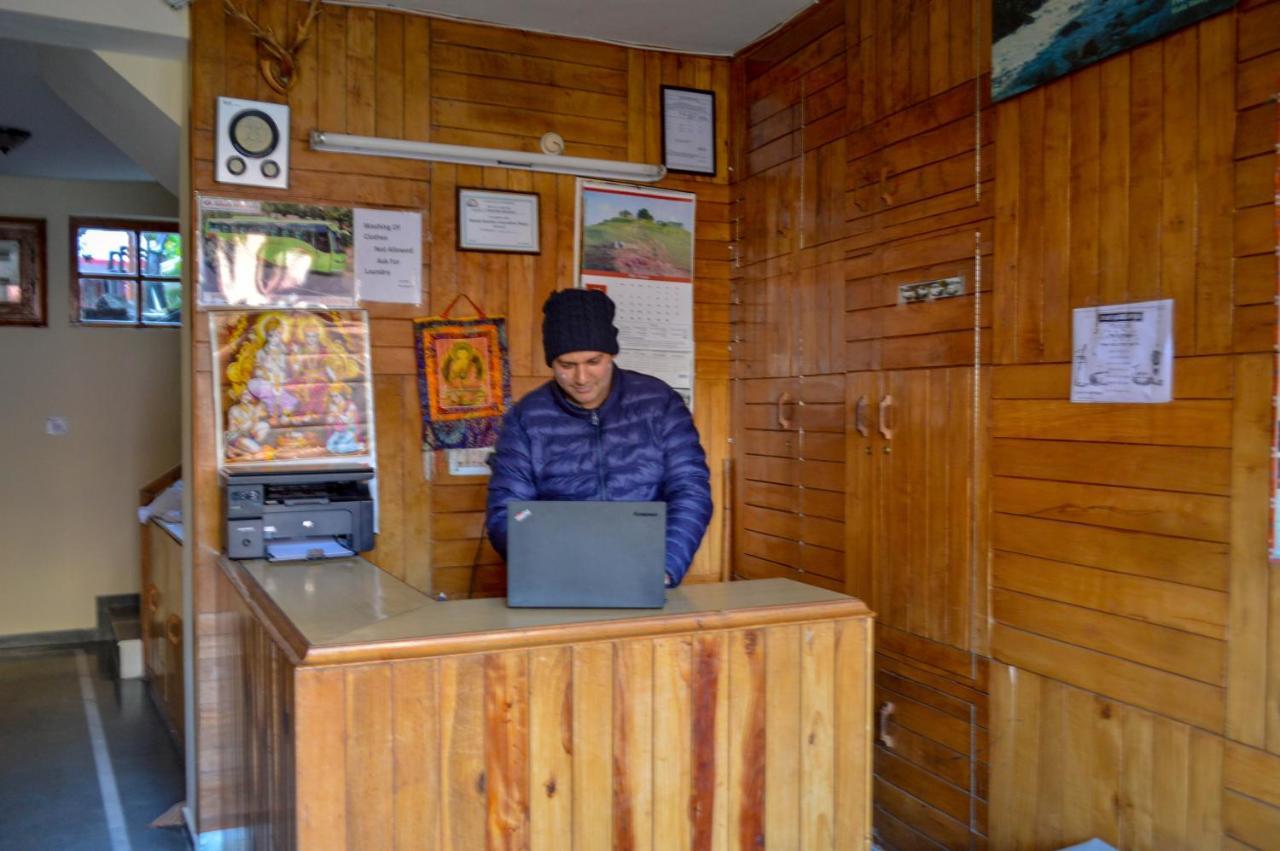 Tourist Nest Old Hotel Manali (Himachal Pradesh)