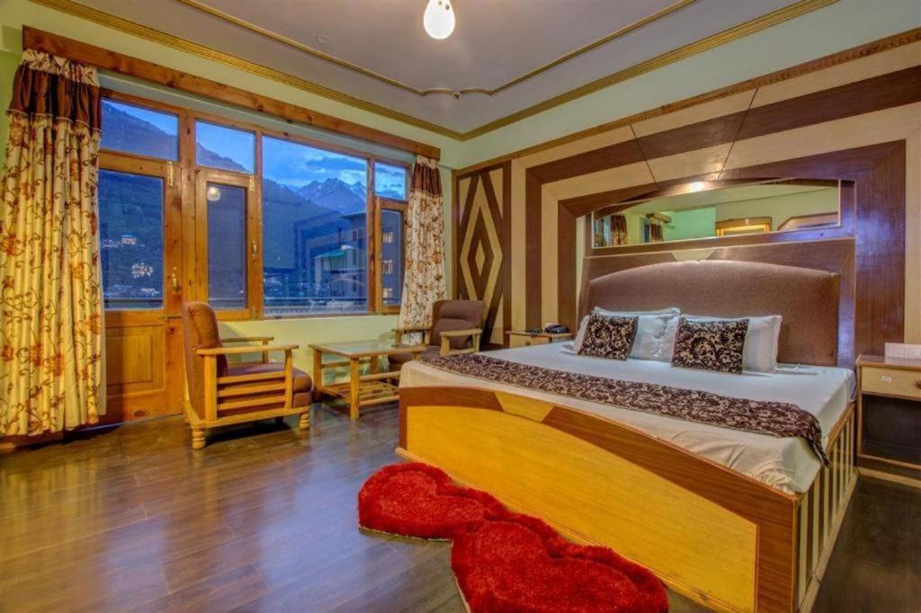 Prini Hotel 2*
