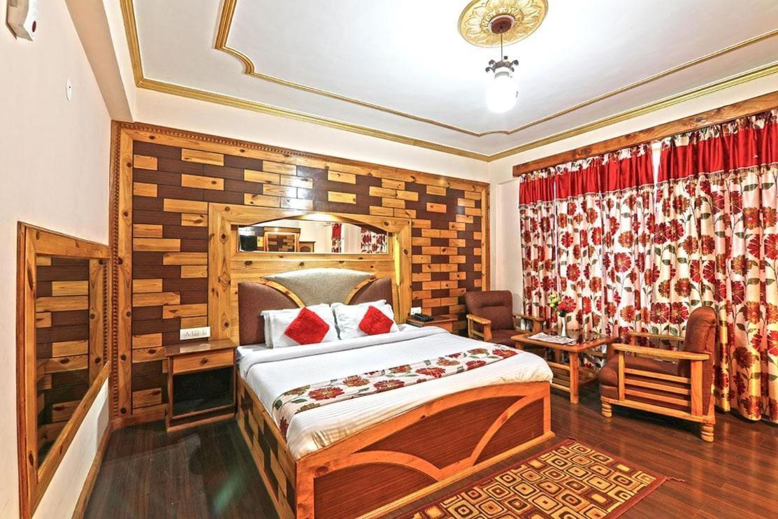 Prini Hotel 2*