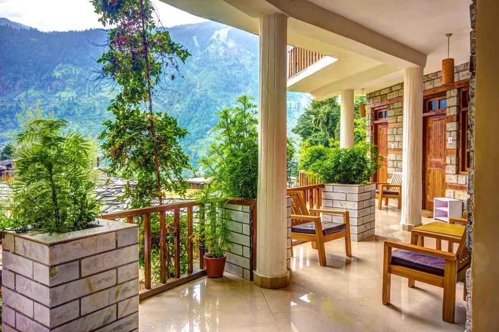 Hotel Himalayan 2*