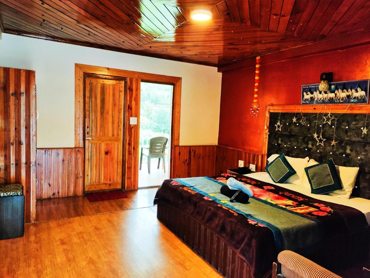 Elena Aastha Regency 3*