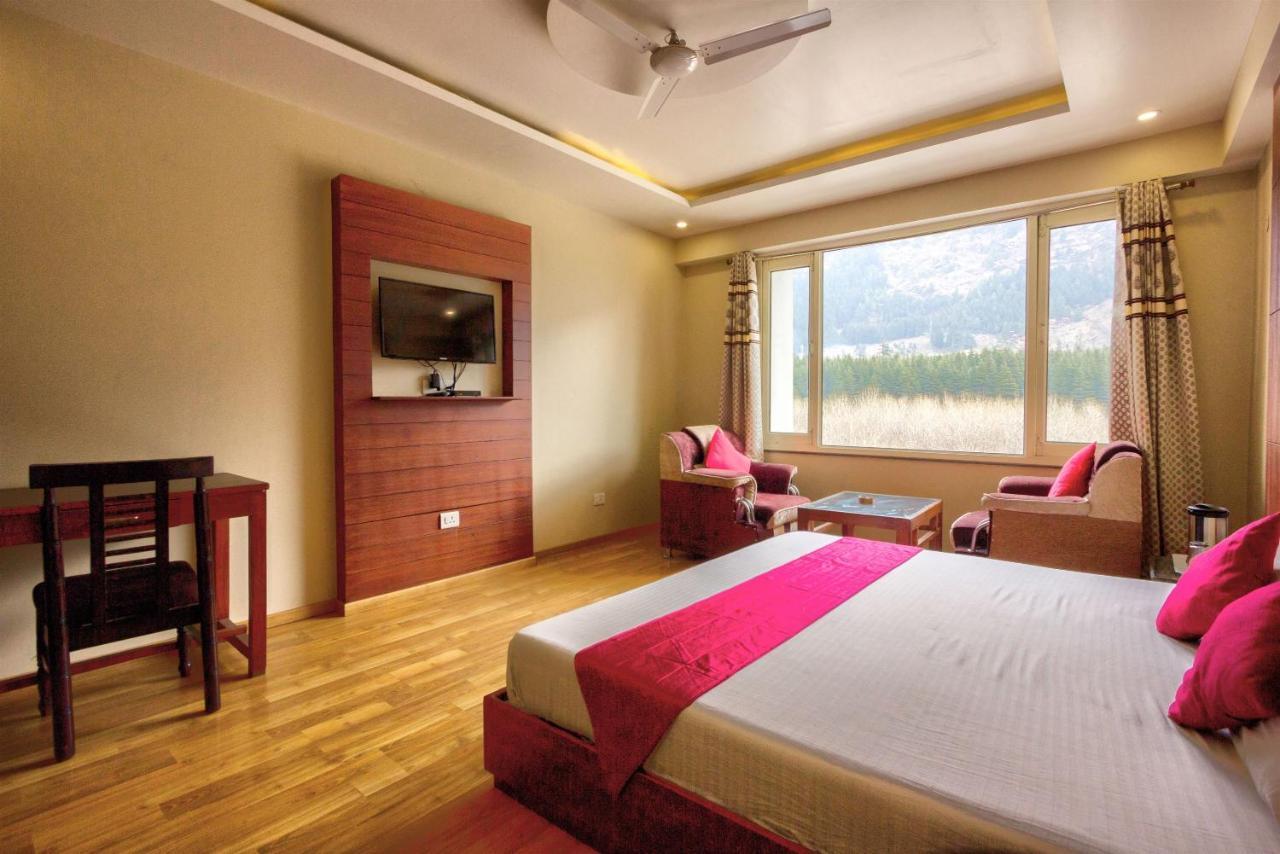 Neelam 3*