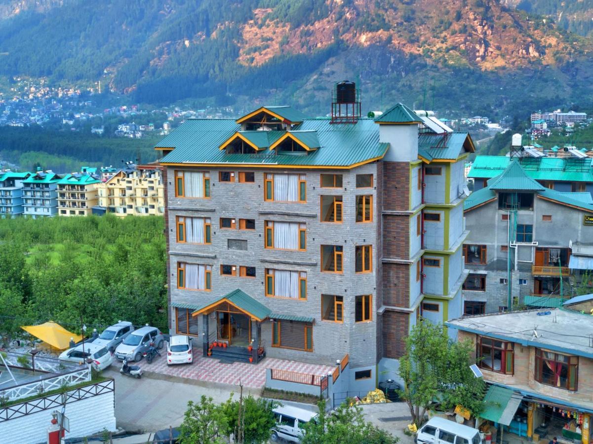 Hotel Swastik Grand Manali (Himachal Pradesh)