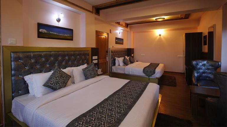 Royal - In Center Hotel