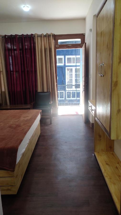 The Prasher Mall Road Bed & Breakfast Manali (Himachal Pradesh)