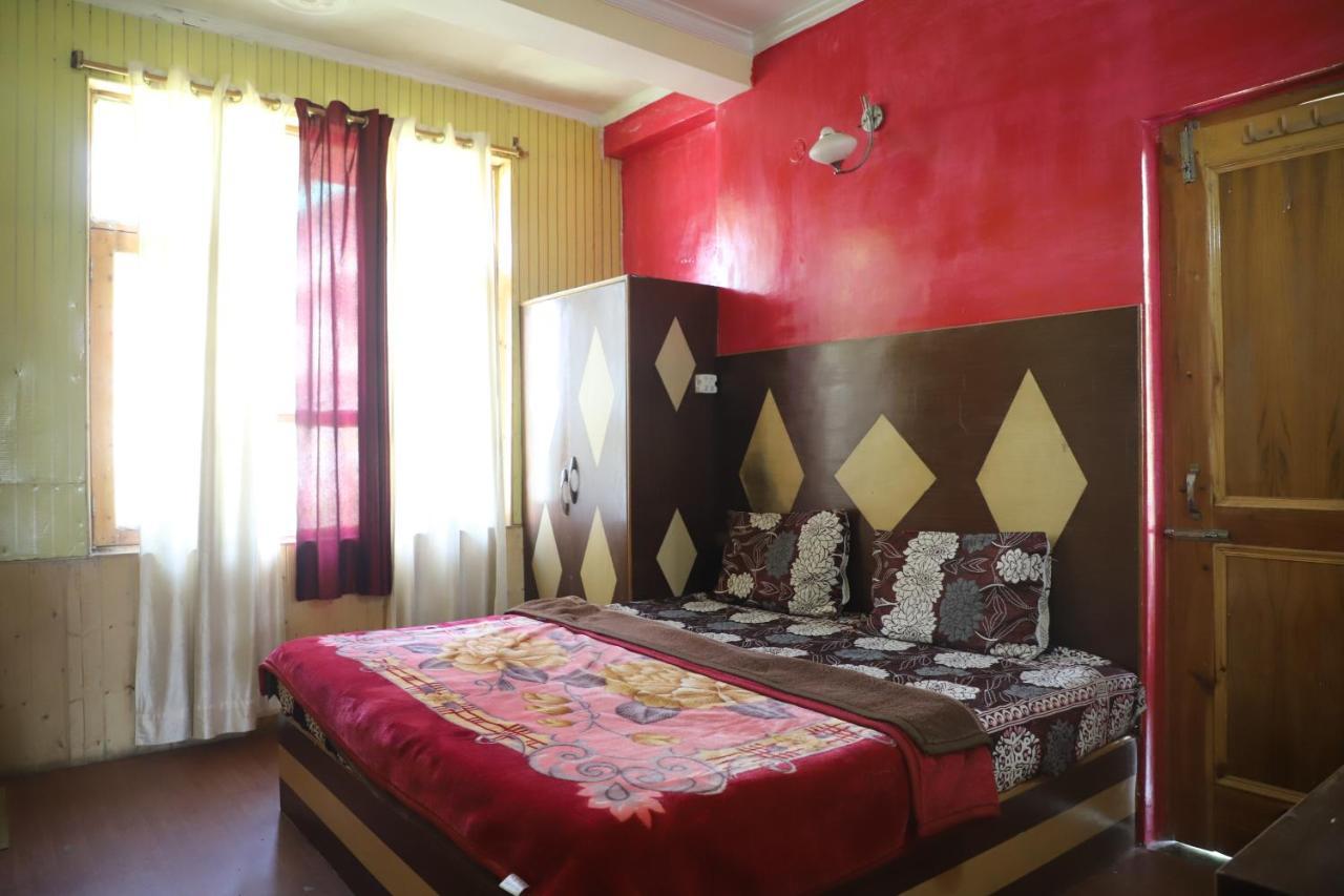 Indian Backpackers Manali (Himachal Pradesh)