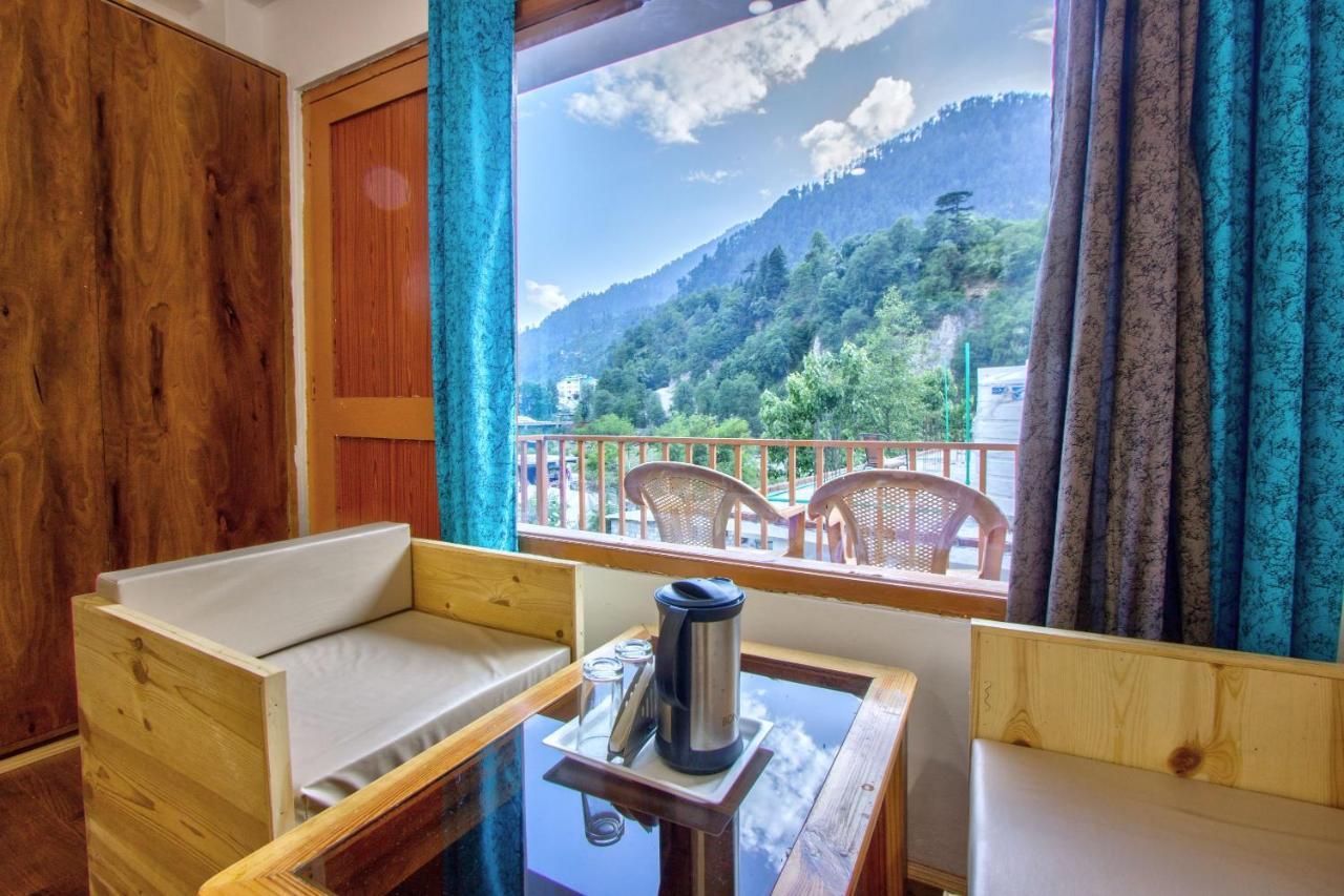 Beas River Retreat Hotel Manali (Himachal Pradesh)