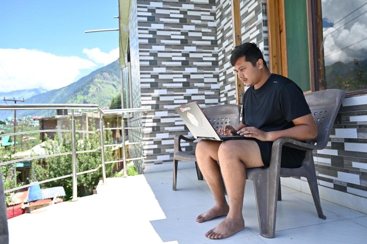 Indian Backpackers Hostel *