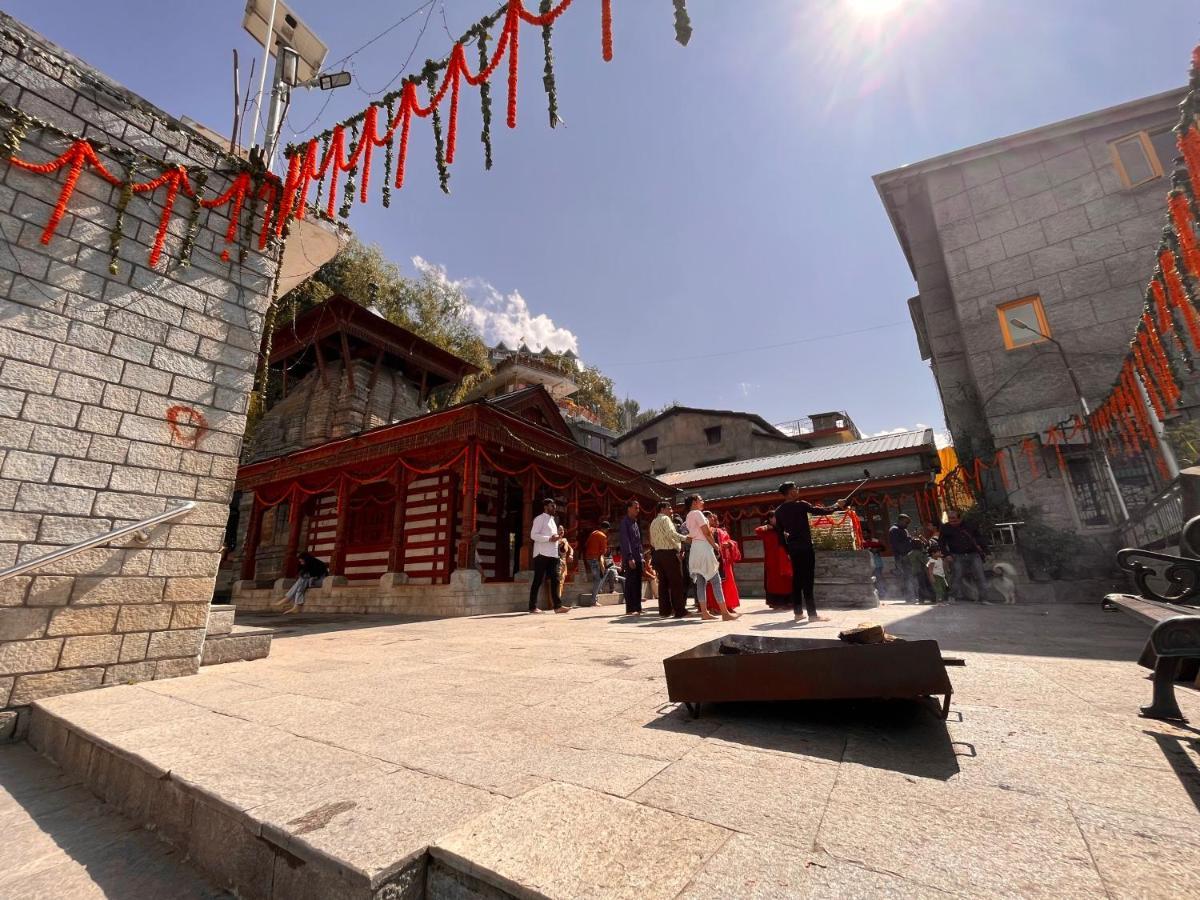 Valley Of Gods, Vashisht 3*